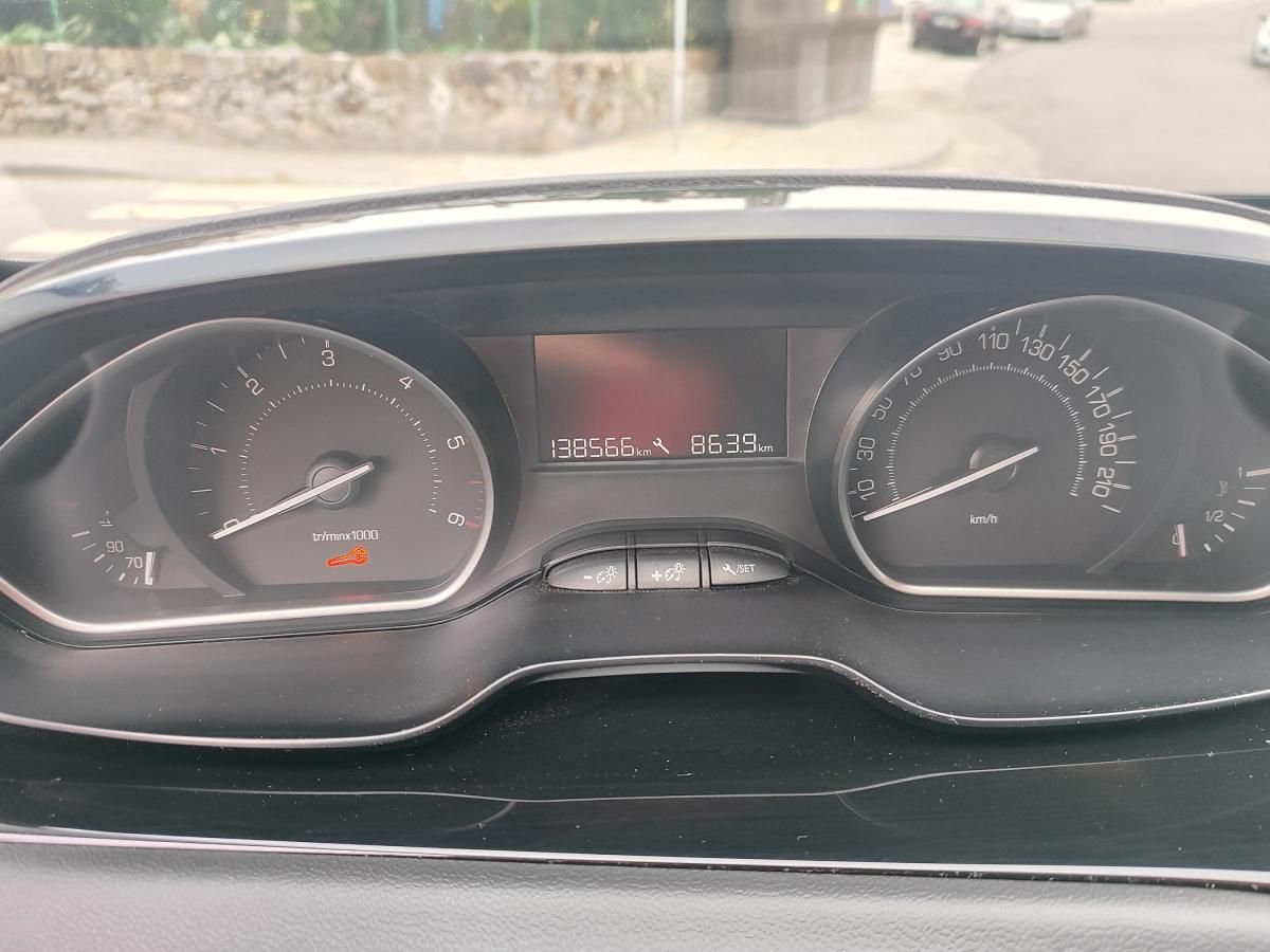 peugeot-208-2019-diesel-1499cc