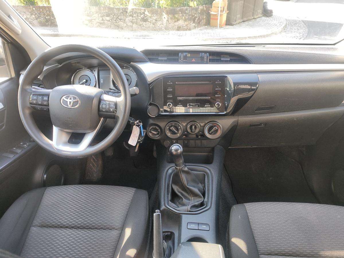 toyota-hilux-2023-diesel-2393cc