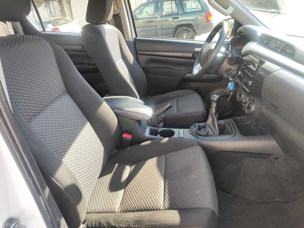 toyota-hilux-2023-diesel-2393cc