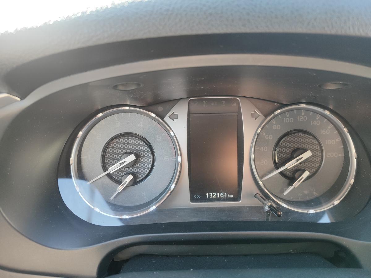 toyota-hilux-2023-diesel-2393cc