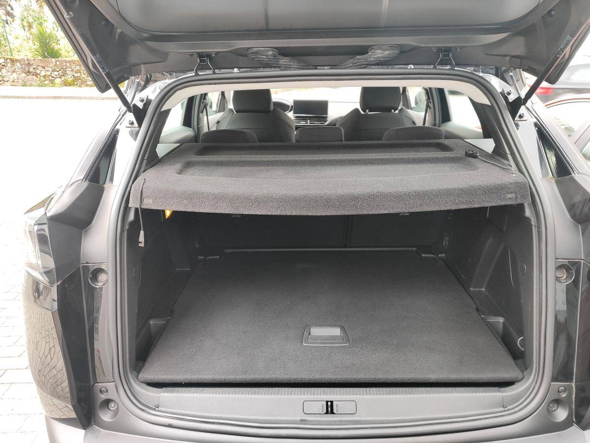 peugeot-3008-2022-diesel-1499cc