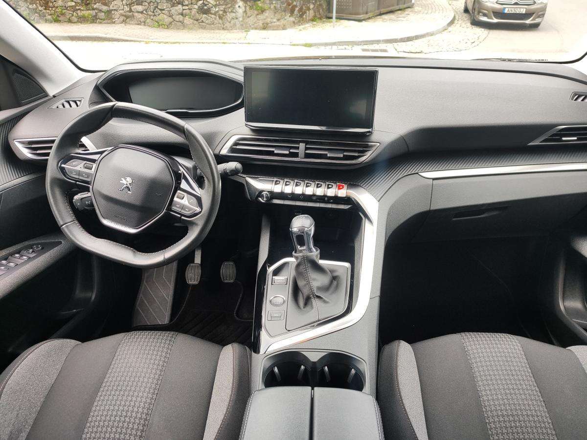 peugeot-3008-2022-diesel-1499cc