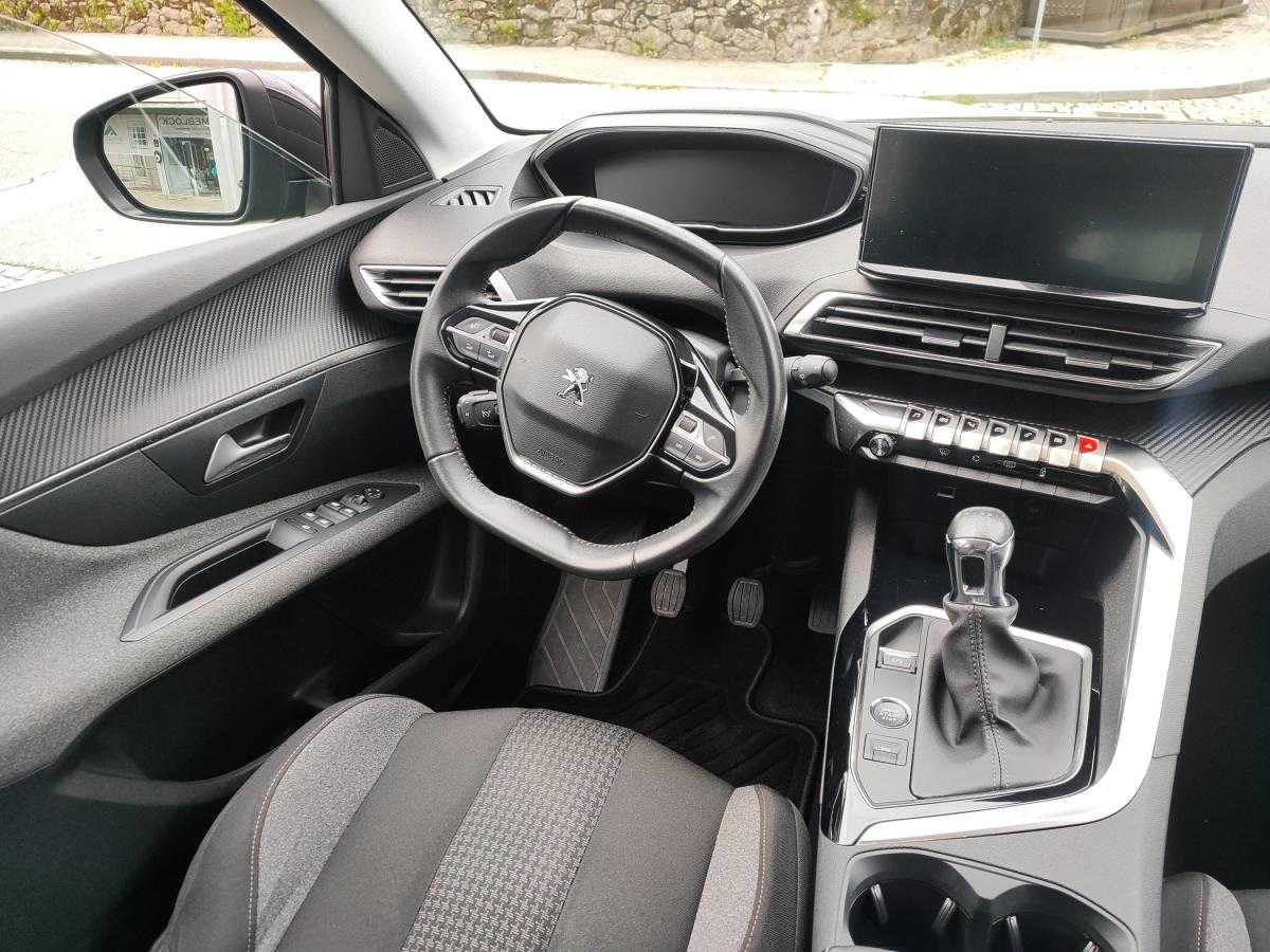 peugeot-3008-2022-diesel-1499cc