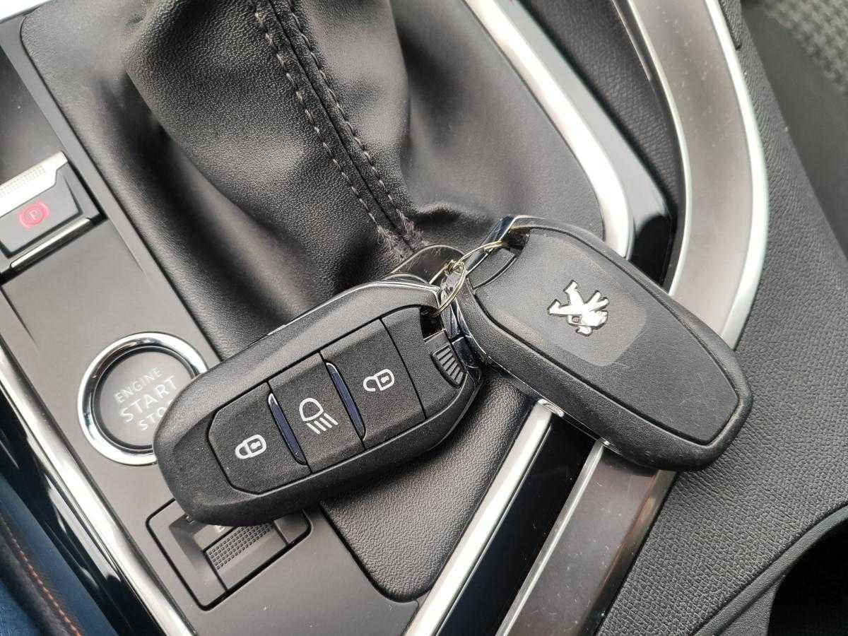peugeot-3008-2022-diesel-1499cc