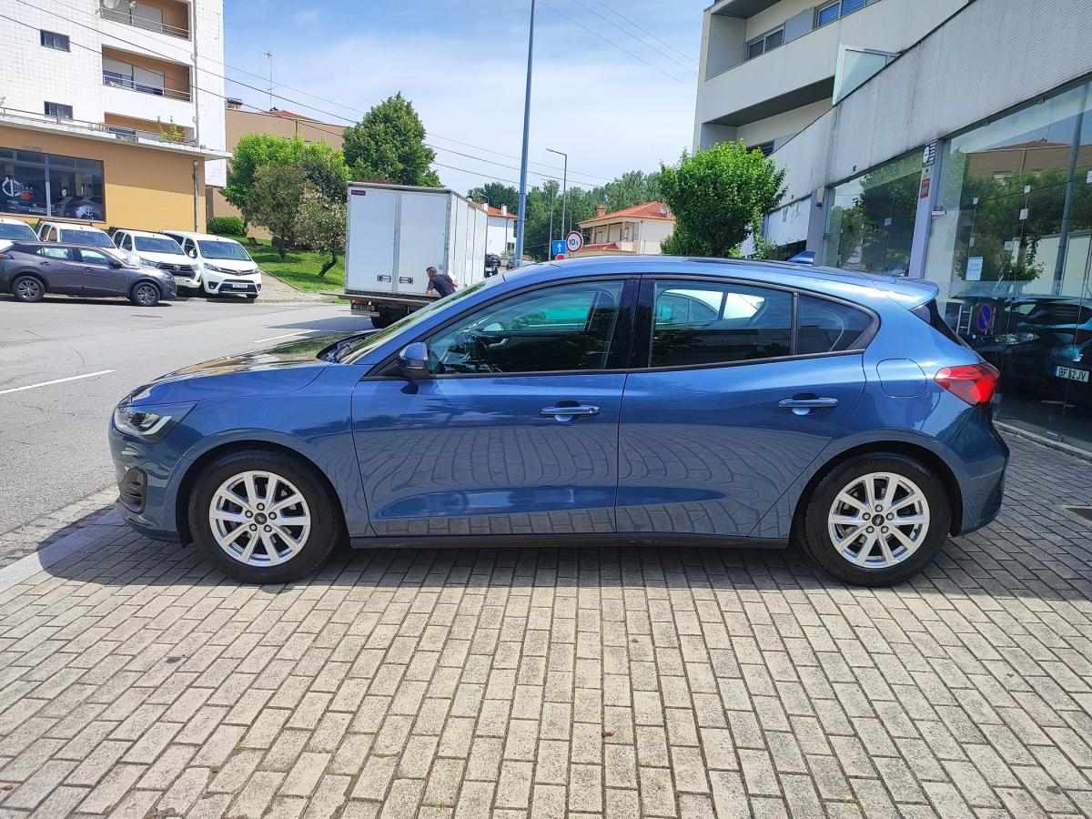ford-focus-2022-diesel-1499cc