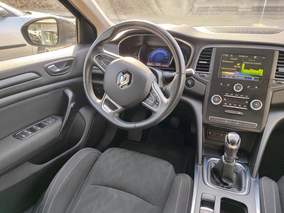 renault-megane-sport-tourer-2020-diesel-1461cc