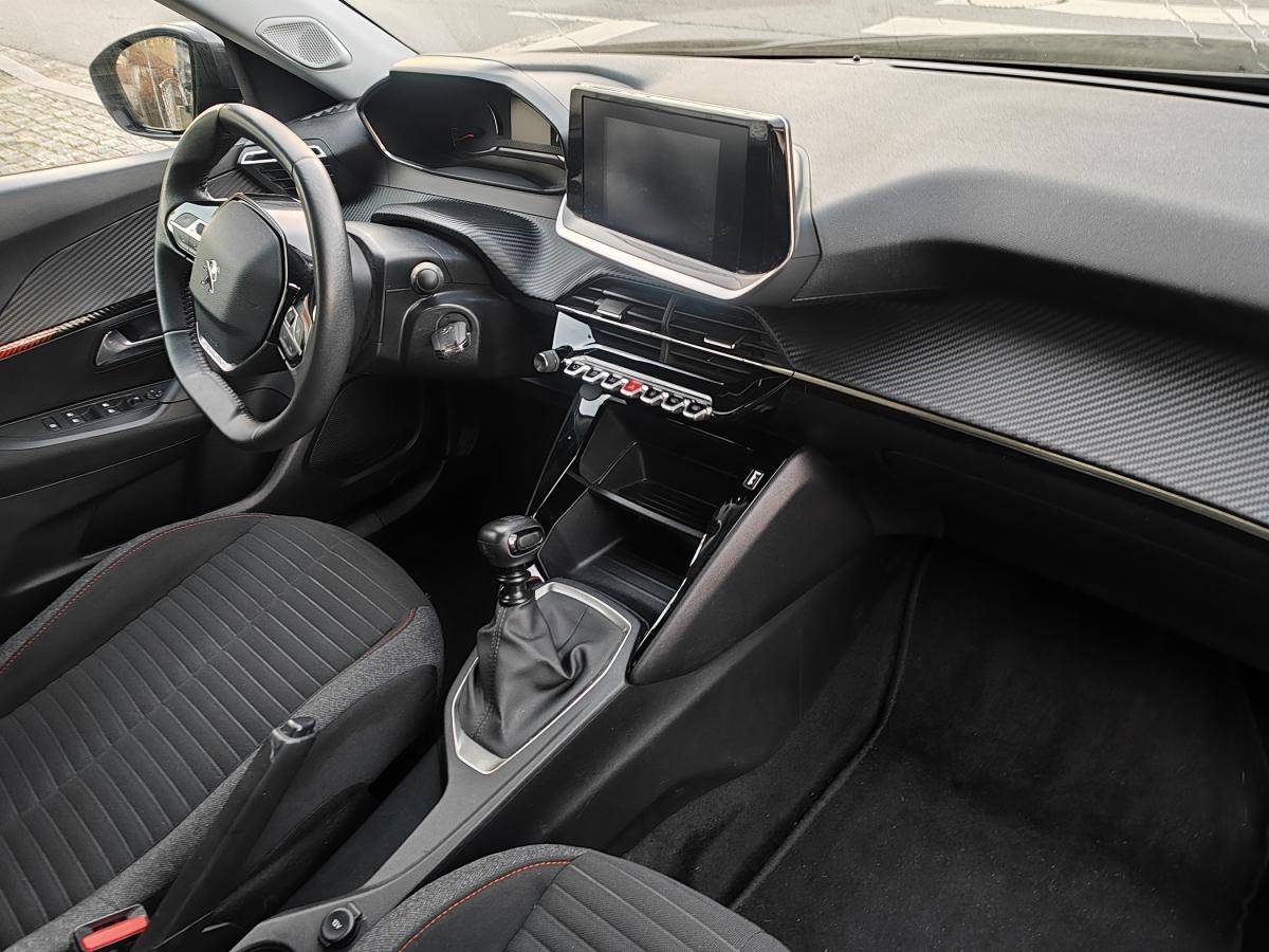 peugeot-2008-2021-diesel-1499cc