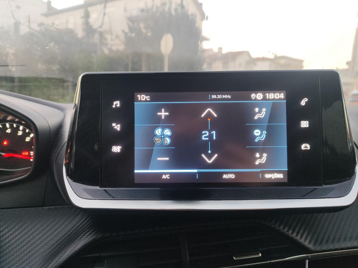 peugeot-2008-2021-diesel-1499cc