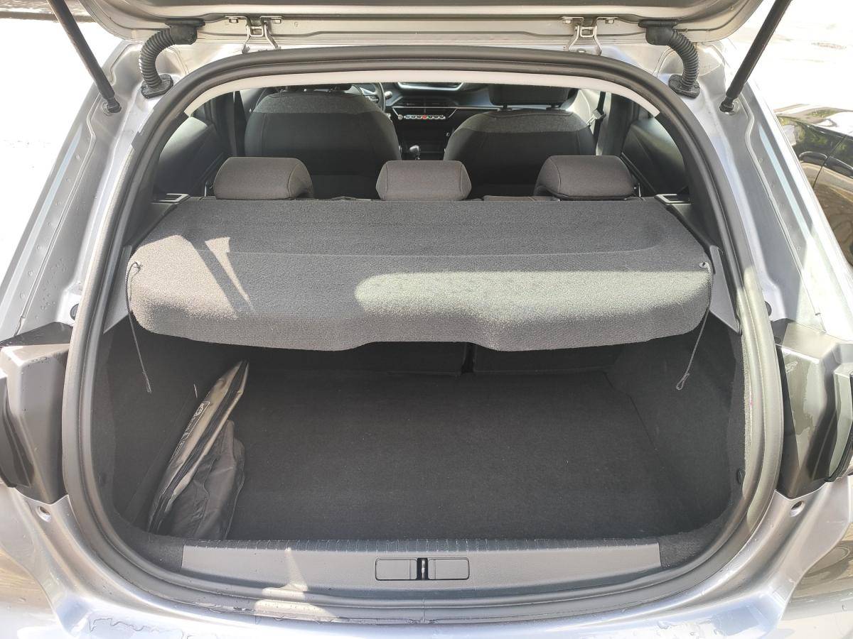 peugeot-208-2022-diesel-1499cc