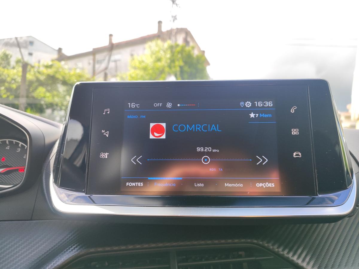 peugeot-208-2022-diesel-1499cc