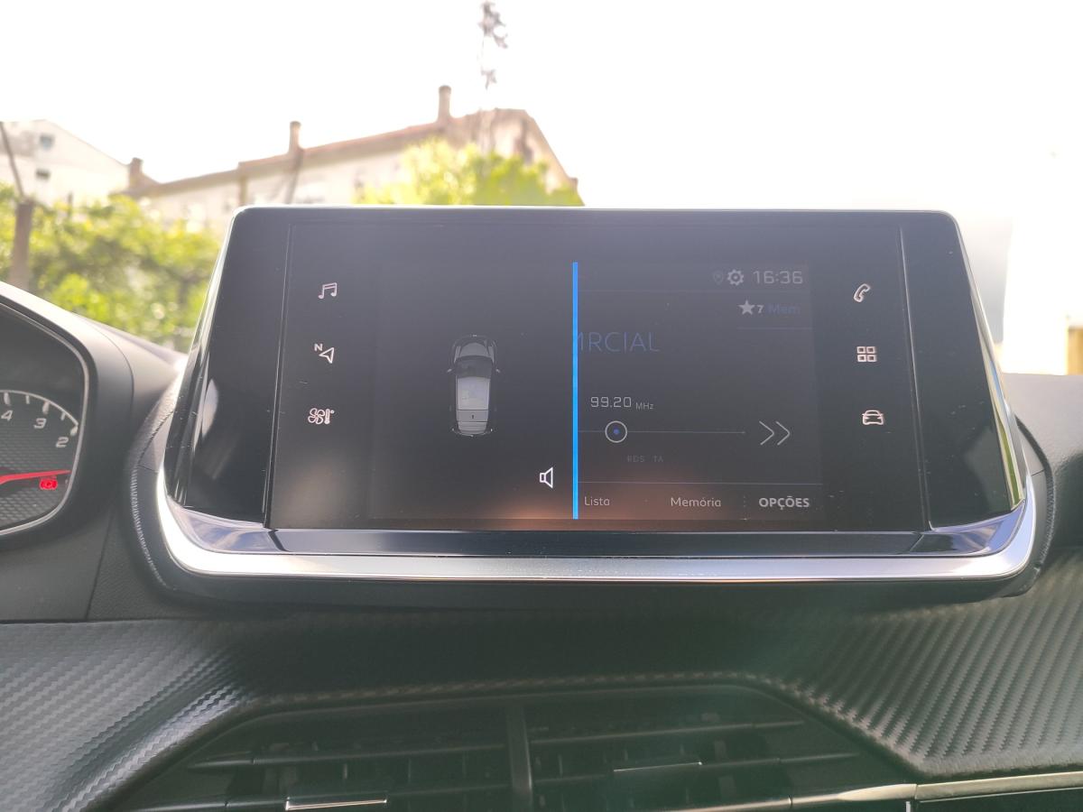 peugeot-208-2022-diesel-1499cc