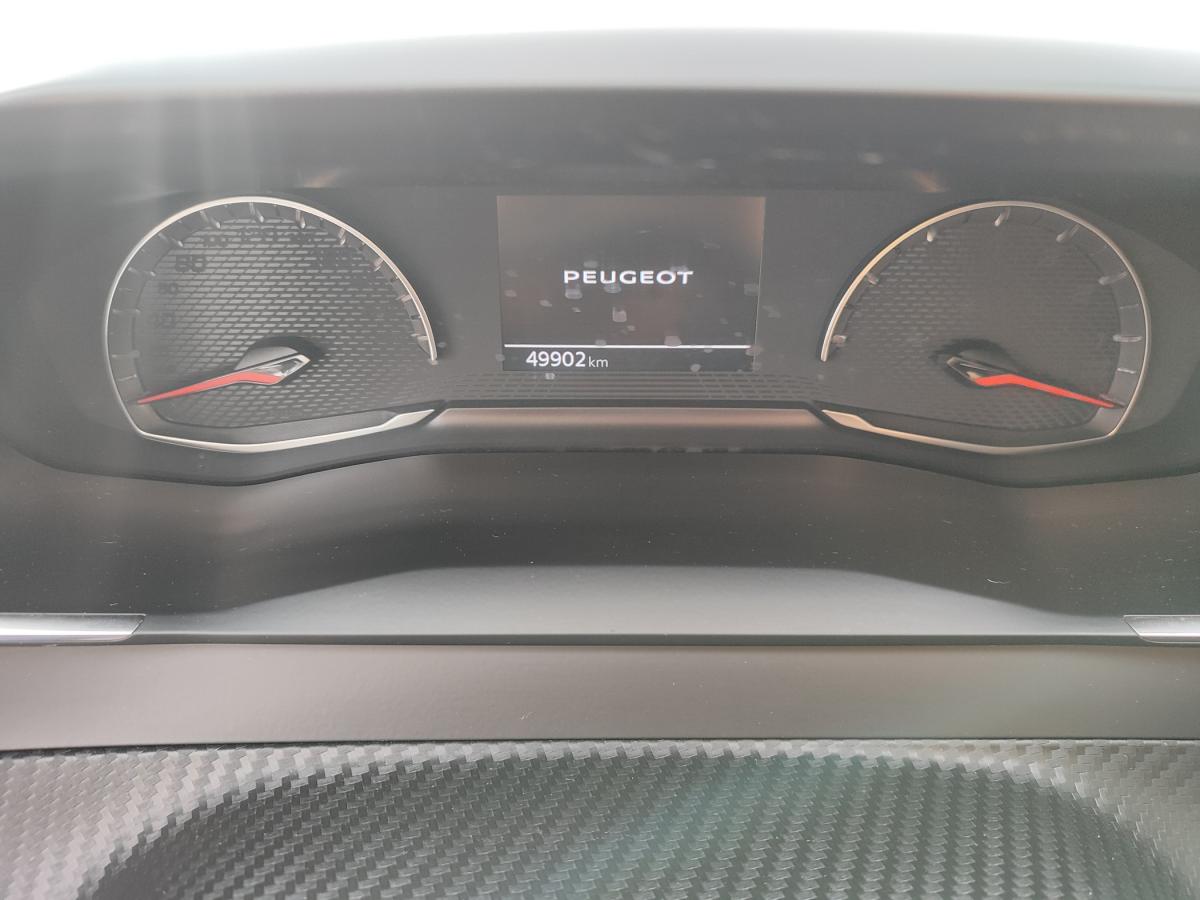 peugeot-208-2022-diesel-1499cc