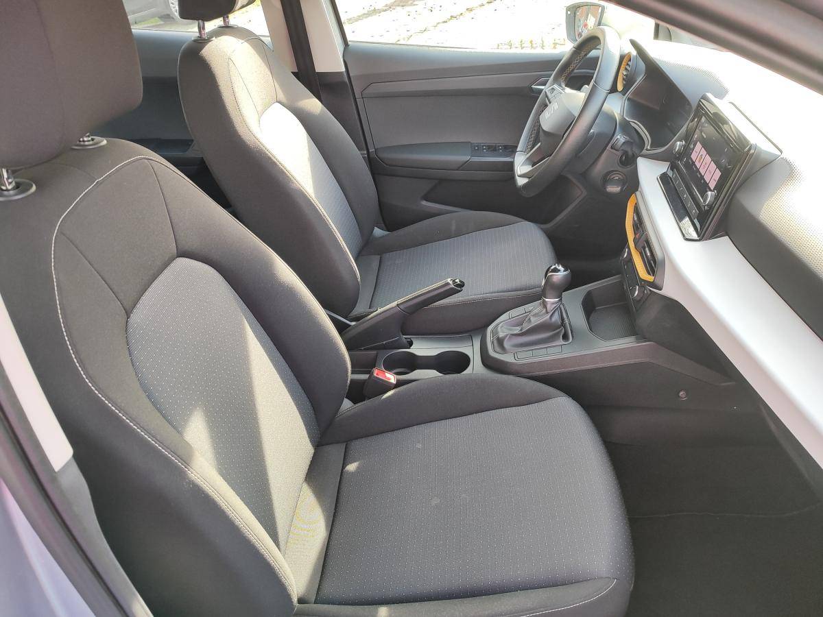 seat-ibiza-2023-gasolina-999cc