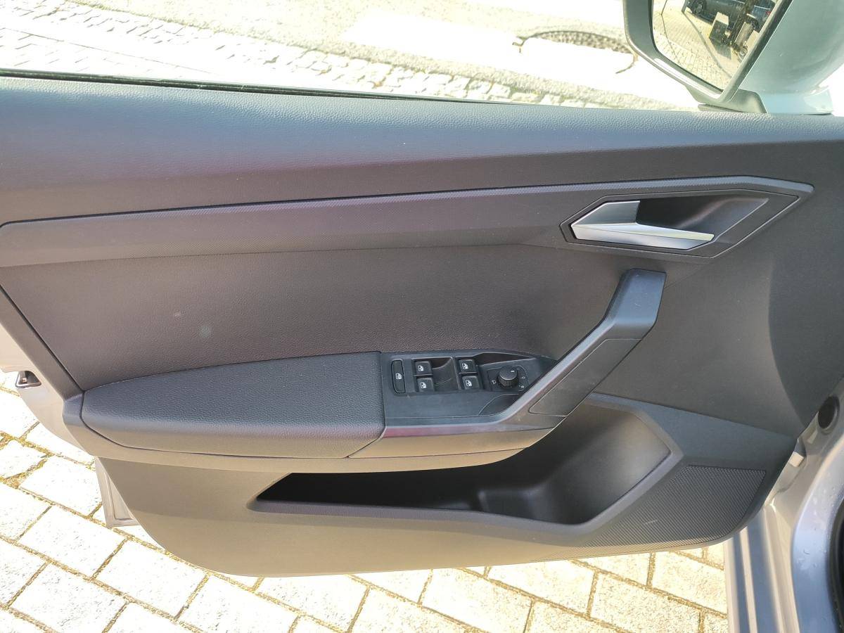 seat-ibiza-2023-gasolina-999cc