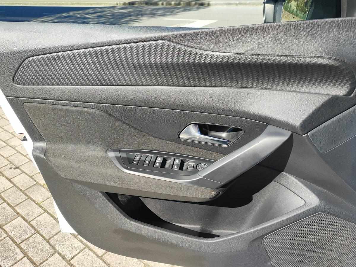 peugeot-308-2023-diesel-1499cc