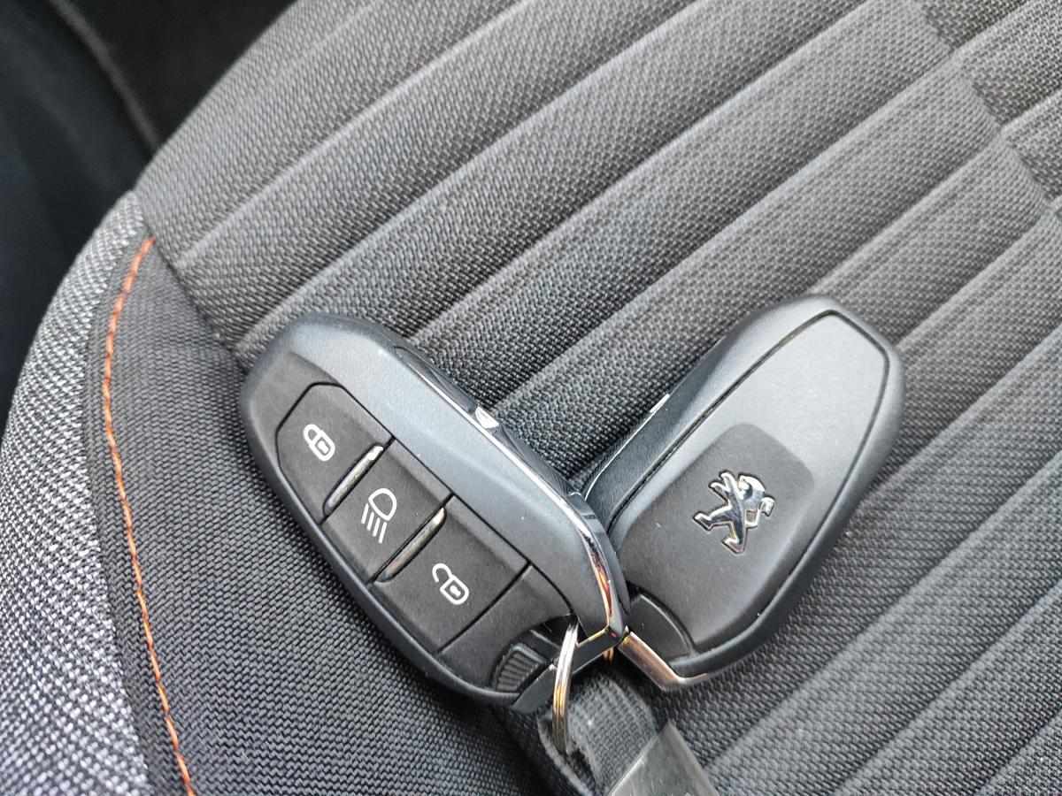 peugeot-2008-2022-eletrico-0cc