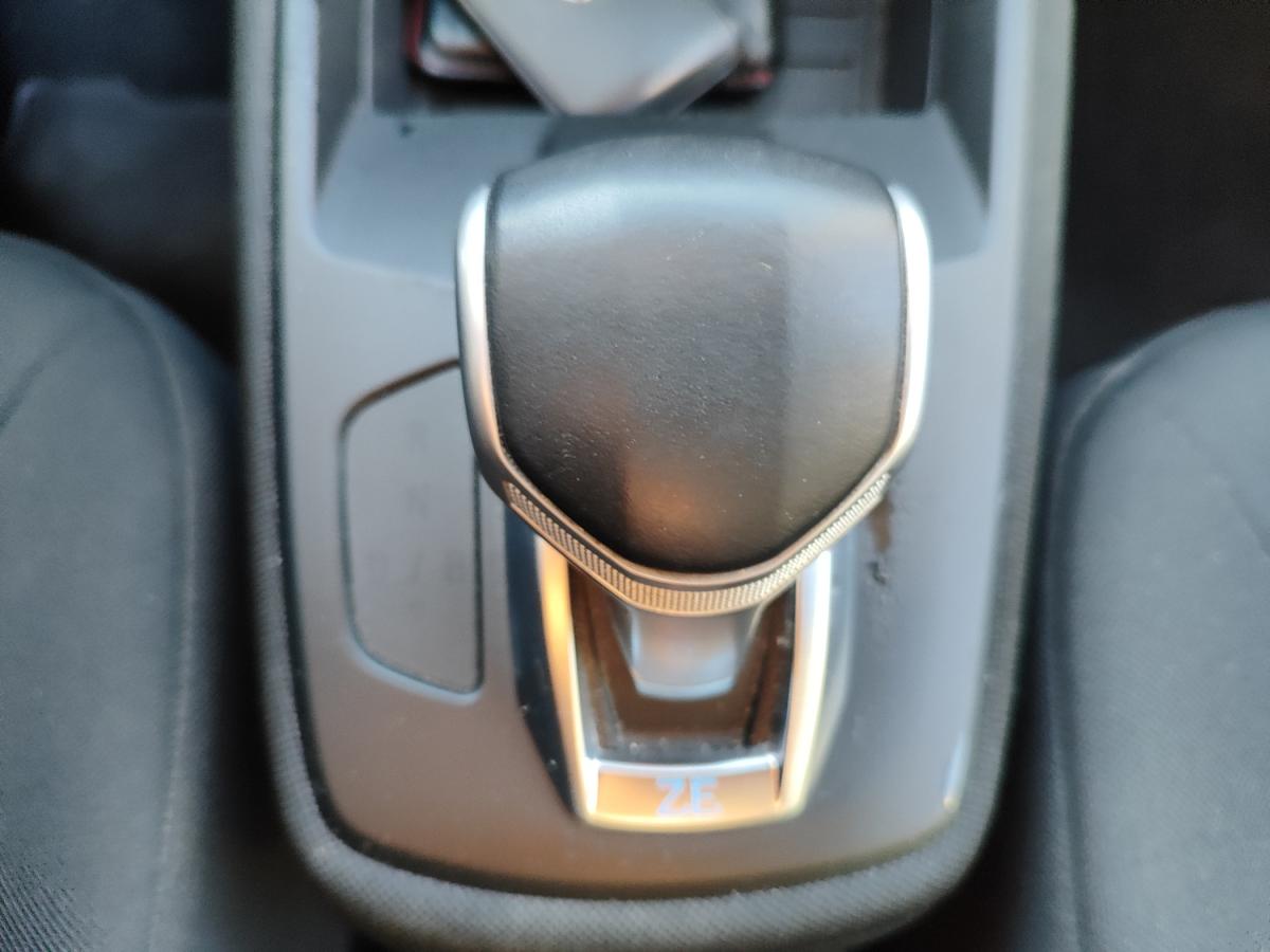renault-zoe-2021-eletrico-0cc