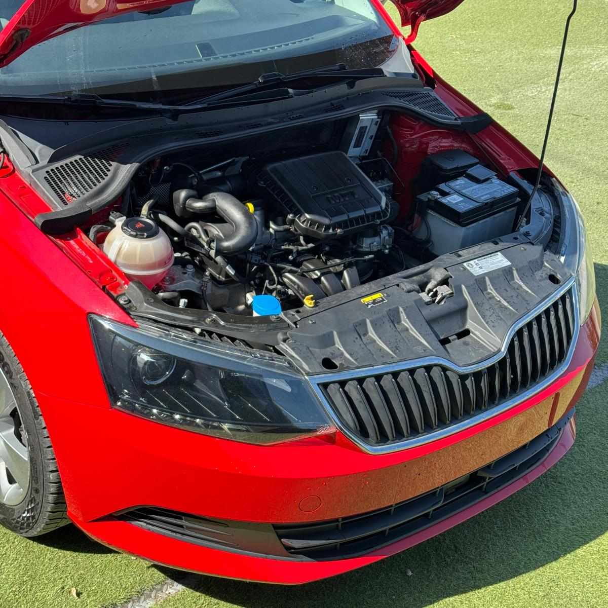 skoda-fabia-1-0-tsi-2018-gasolina-999cc