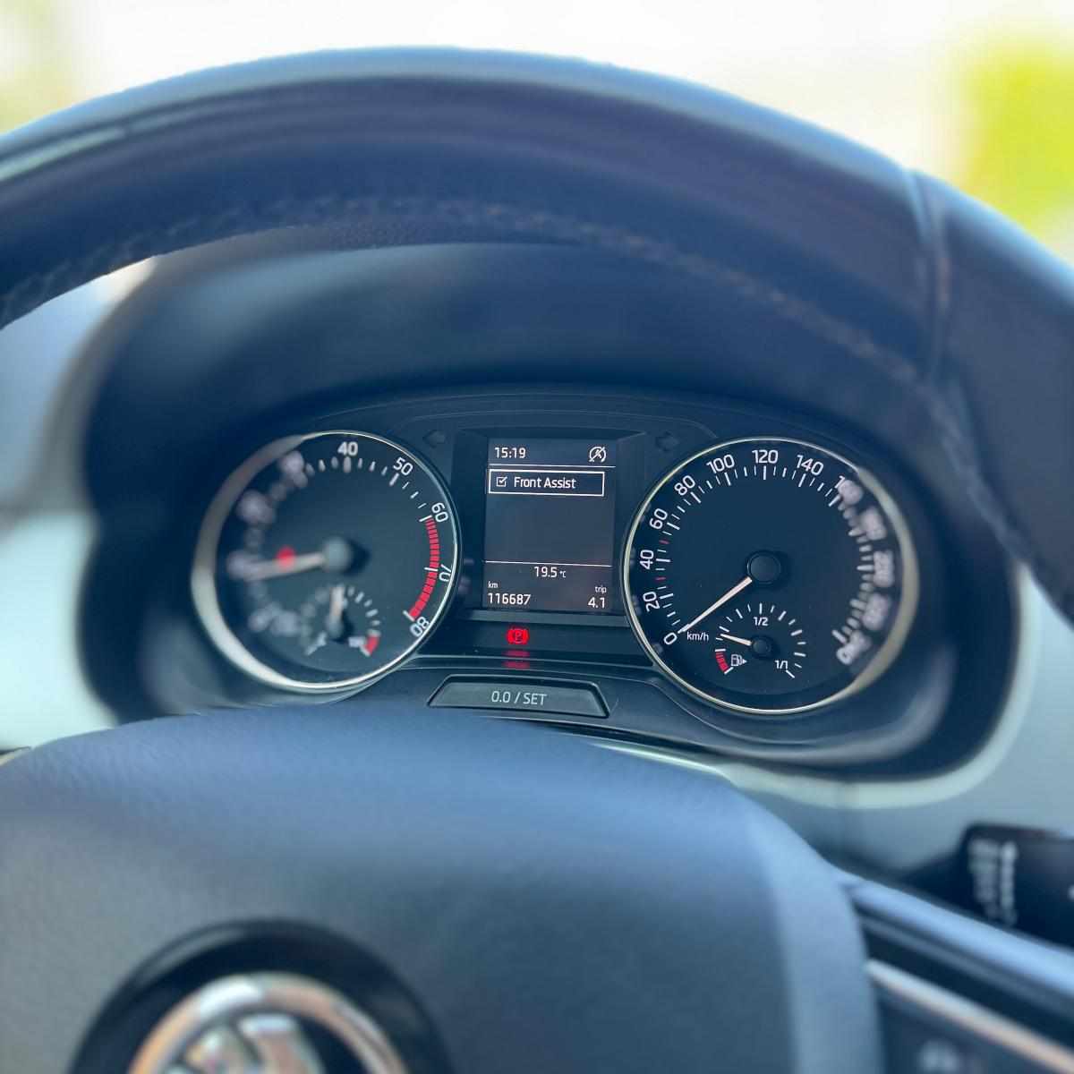 skoda-fabia-1-0-tsi-2018-gasolina-999cc