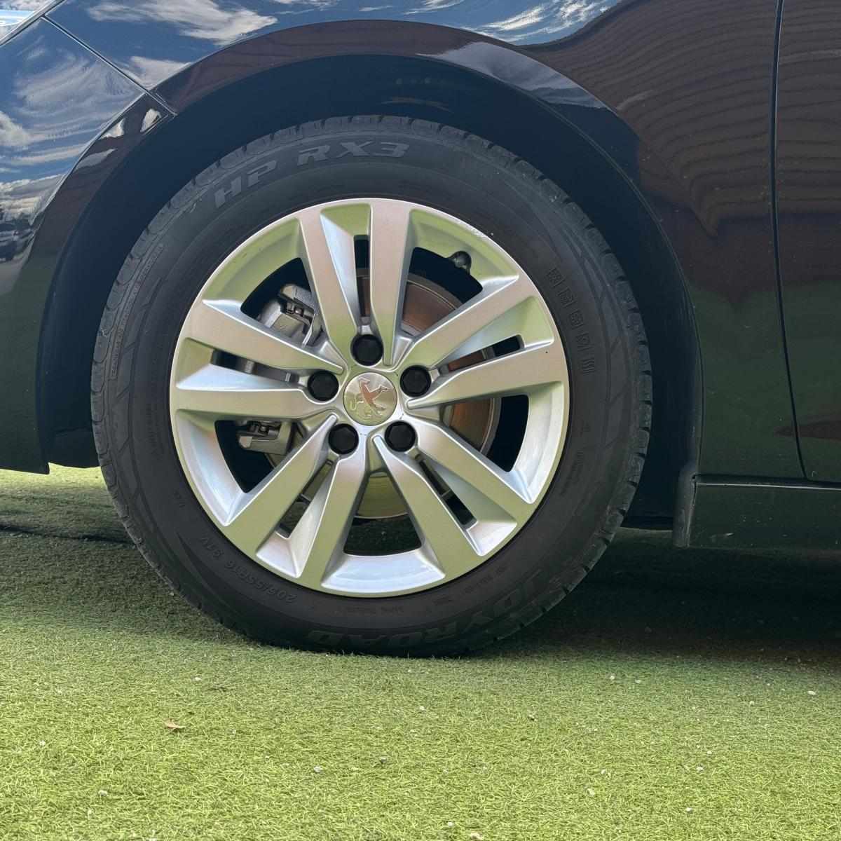 peugeot-308-sw-2018-diesel-1499cc