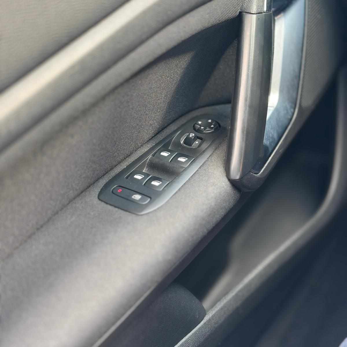 peugeot-308-sw-2018-diesel-1499cc