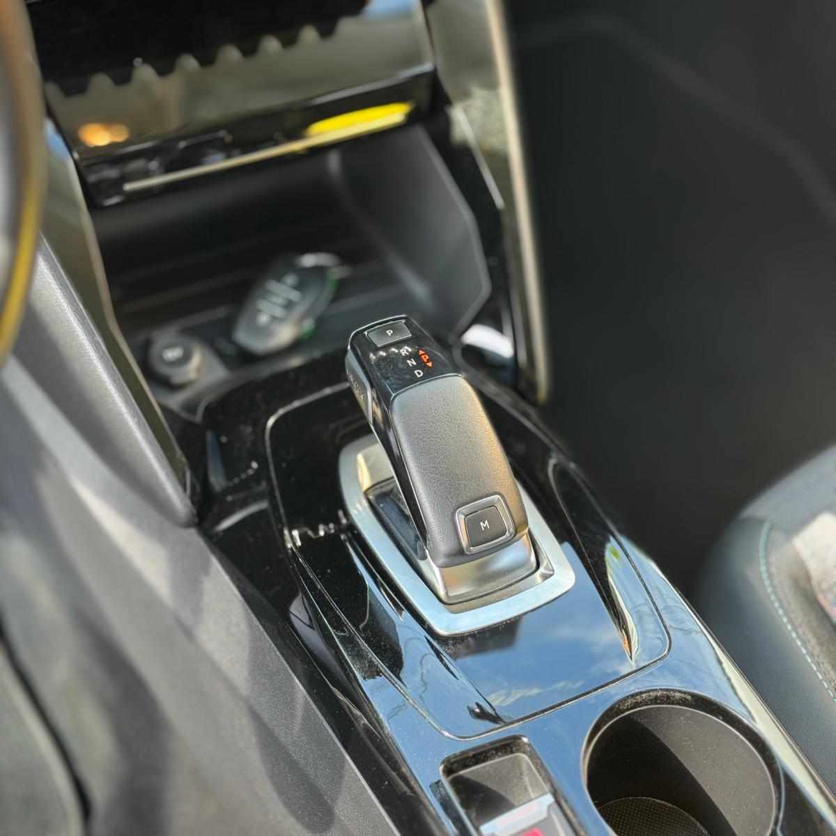 peugeot-208-1-2-puretech-2020-gasolina-1199cc
