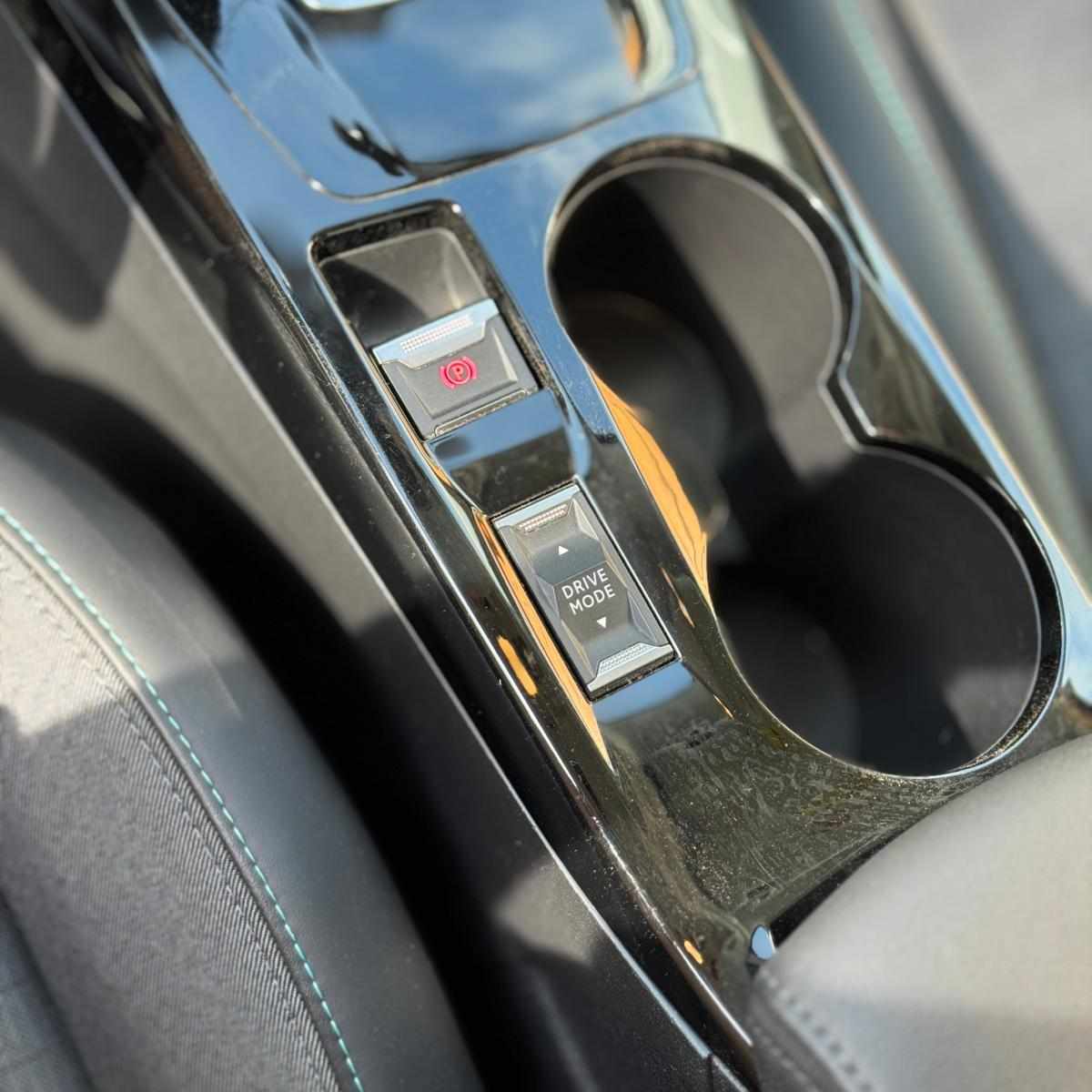 peugeot-208-1-2-puretech-2020-gasolina-1199cc