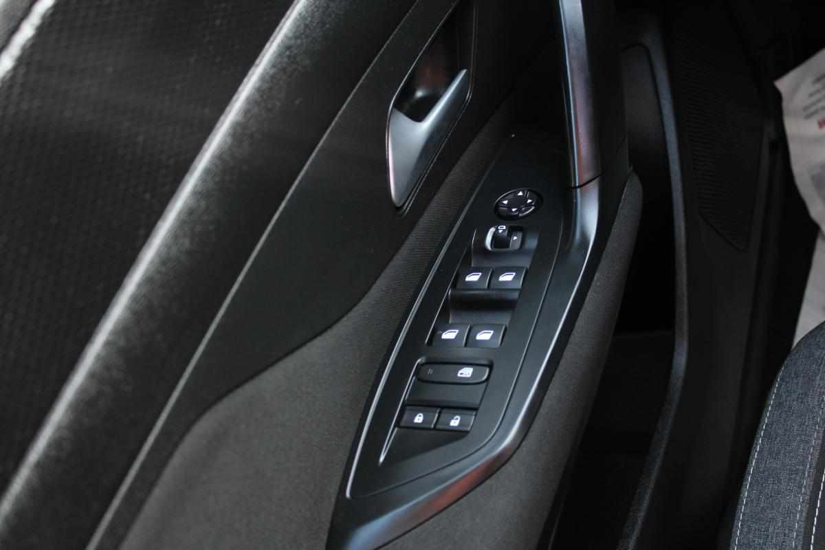 peugeot-308-1-5-bluehdi-2022-diesel-1499cc