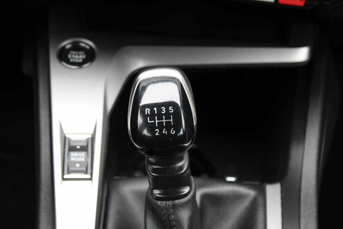 peugeot-308-1-5-bluehdi-2022-diesel-1499cc