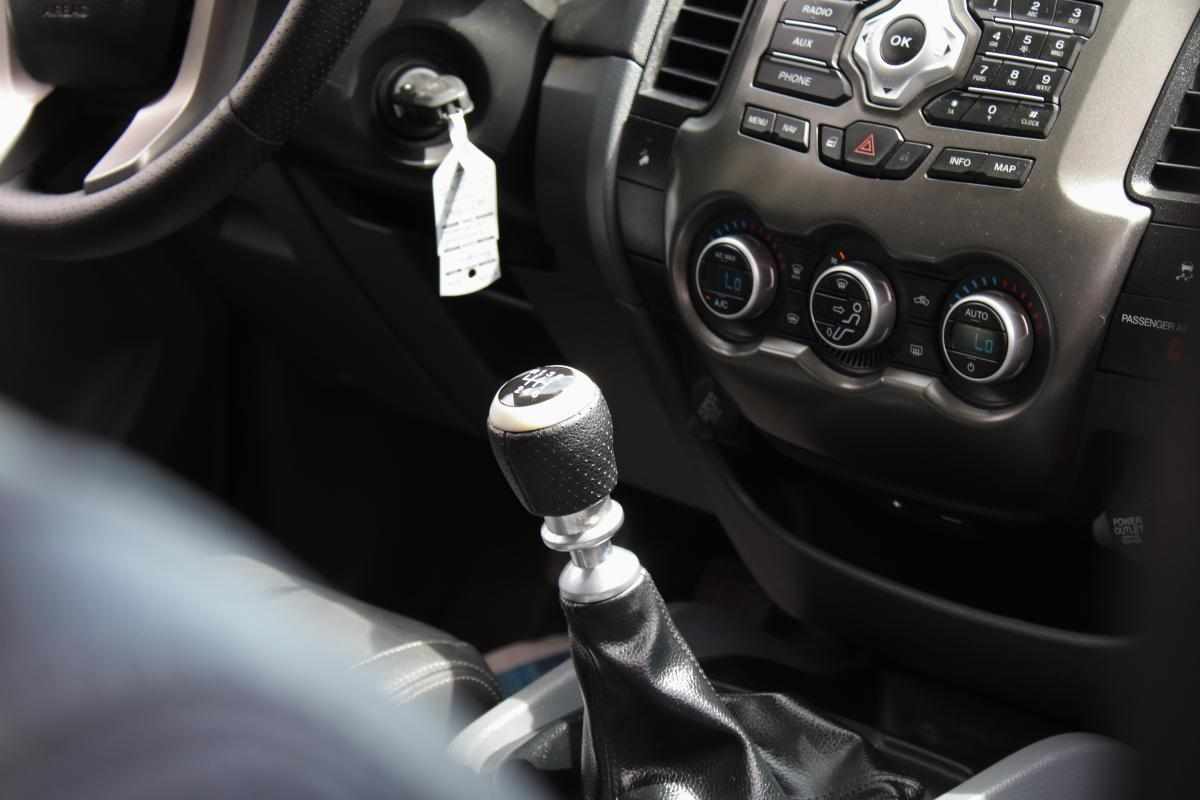 ford-ranger-2-2-tdci-4x4-2015-diesel-2179cc