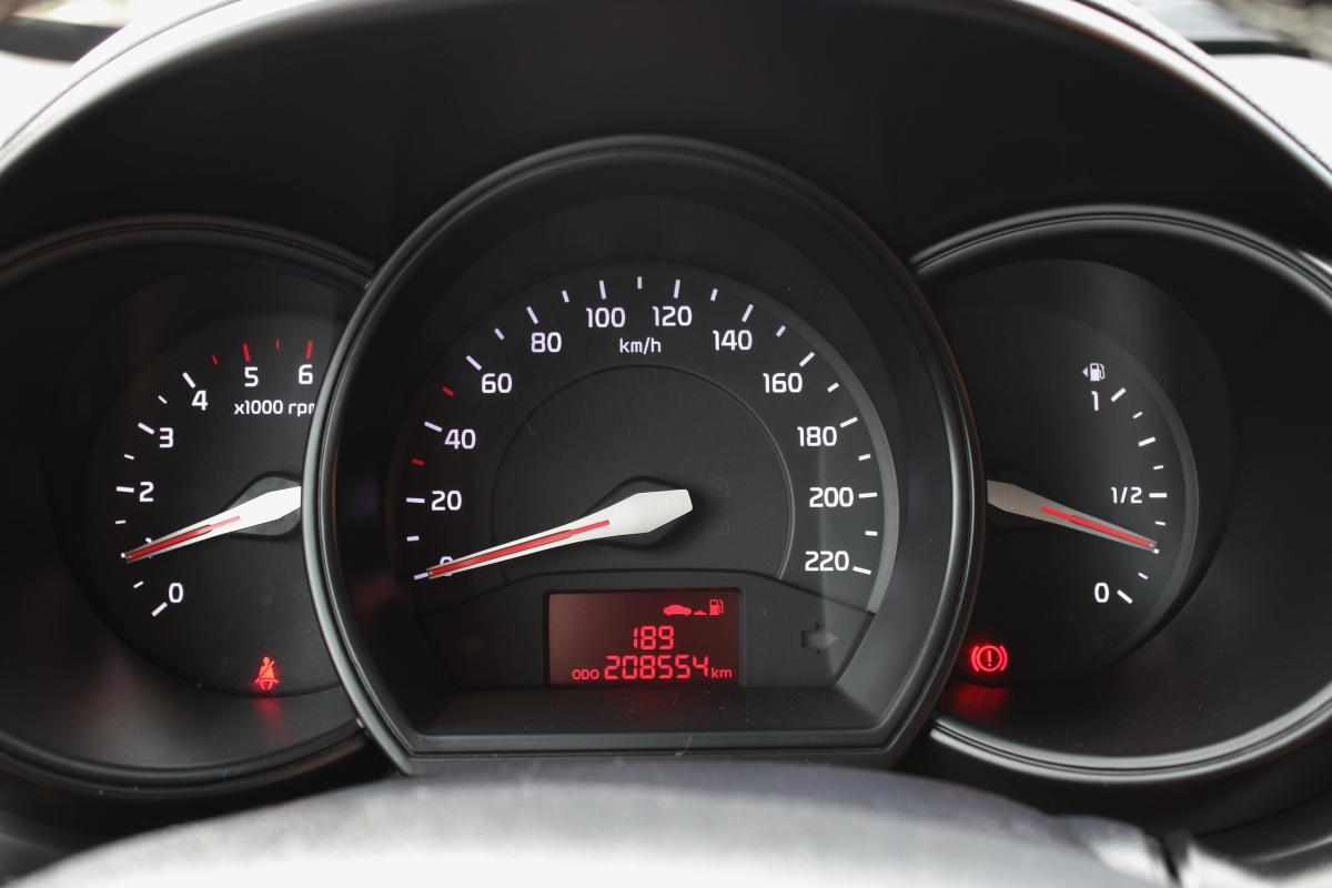 kia-rio-1-1-crdi-2013-diesel-1120cc