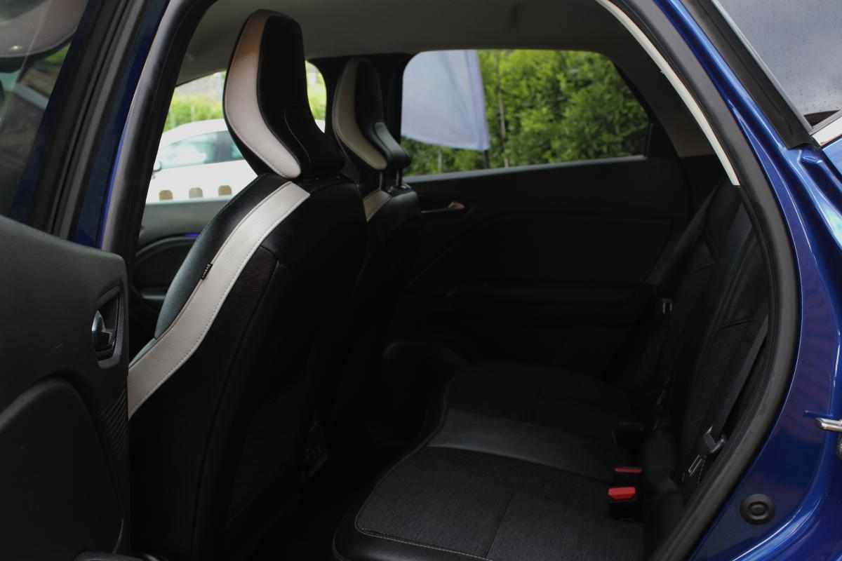renault-captur-1-0-tce-2023-gasolina-999cc