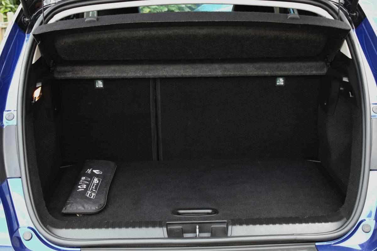 renault-captur-1-0-tce-2023-gasolina-999cc