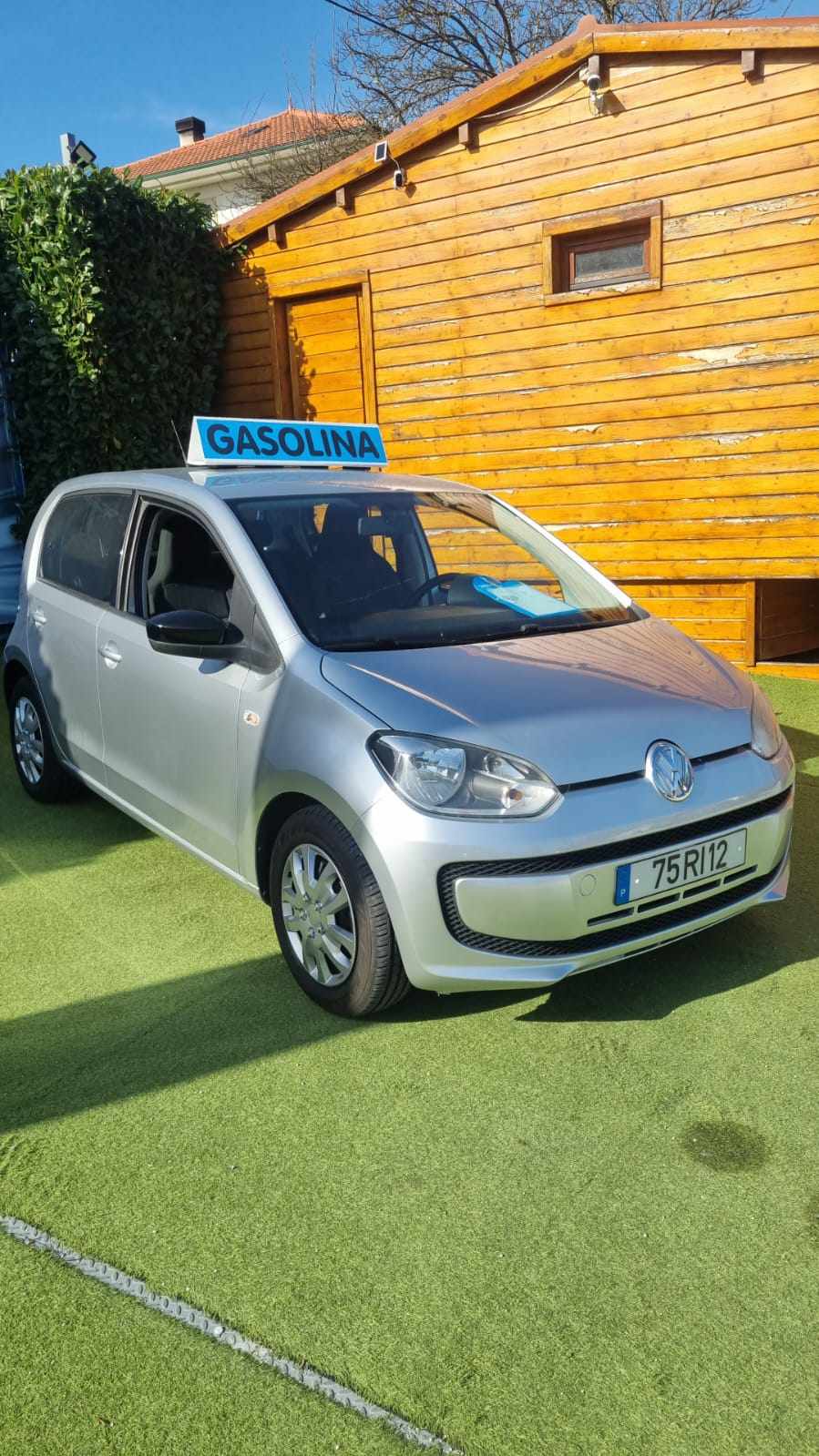 volkswagen-up-1-0-2016-gasolina-999cc