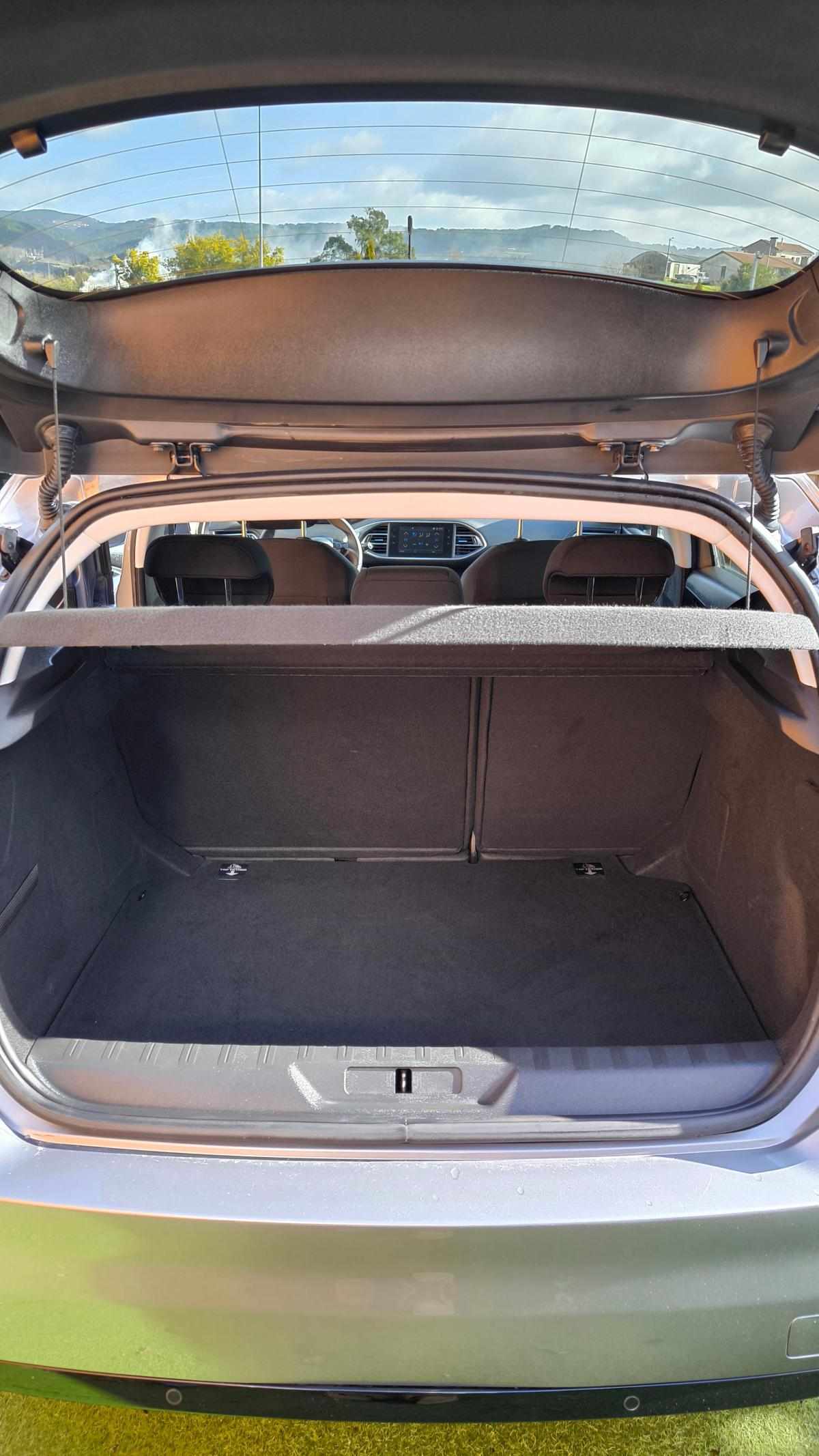 peugeot-308-1-5-bluehdi-2021-diesel-1499cc
