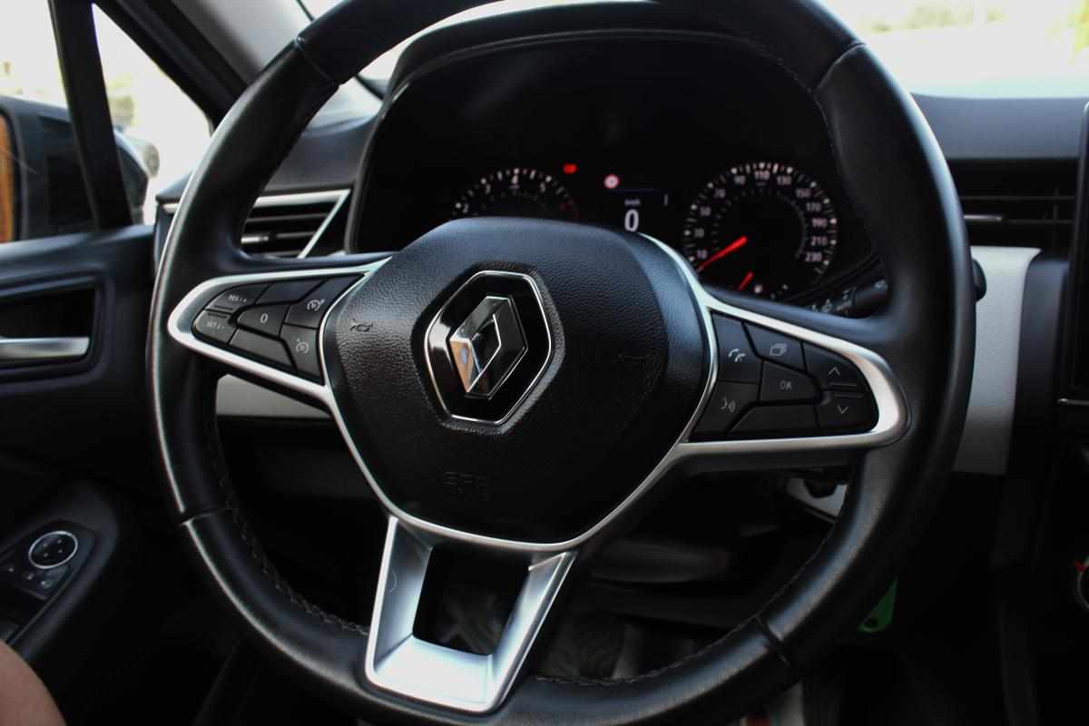 renault-clio-1-0-tce-2023-gasolina-999cc