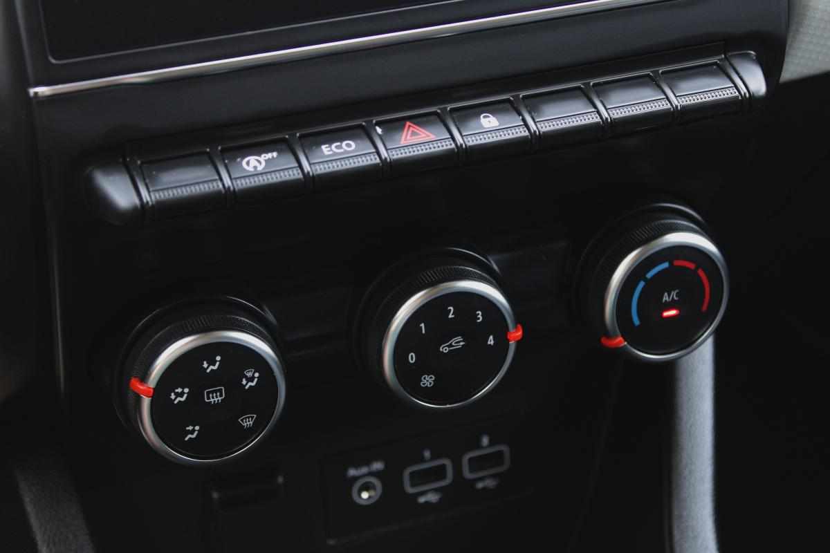 renault-clio-1-0-tce-2023-gasolina-999cc
