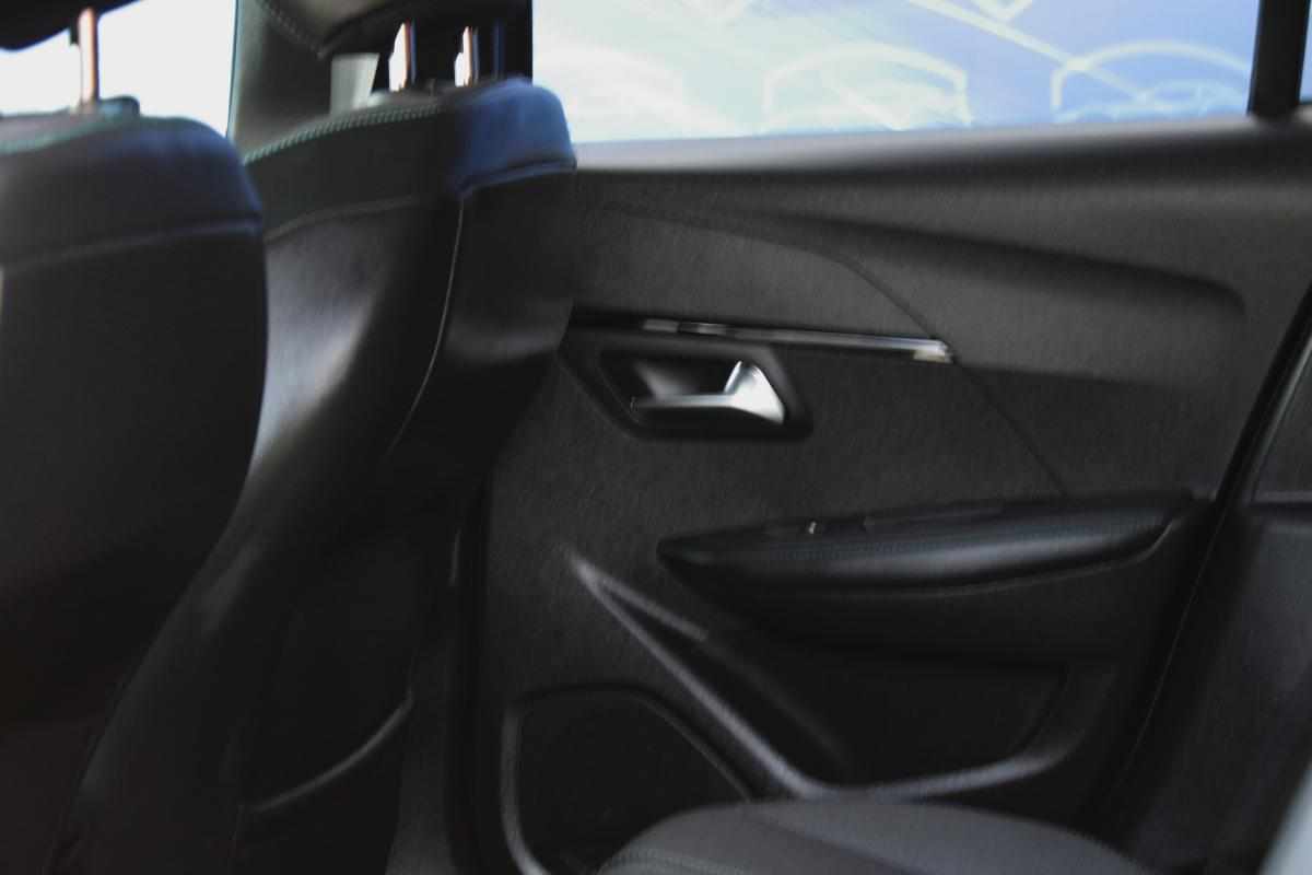 peugeot-208-1-2-puretech-2021-gasolina-1199cc