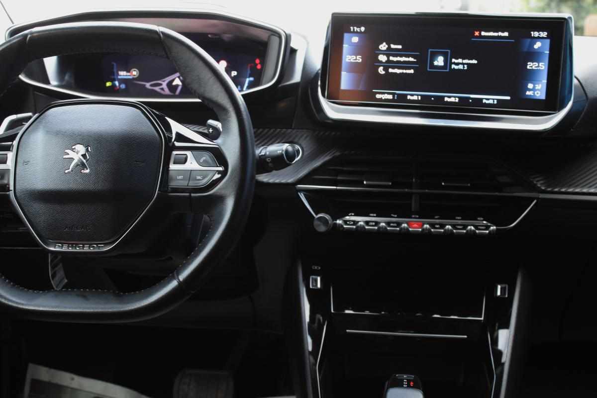 peugeot-208-1-2-puretech-2021-gasolina-1199cc