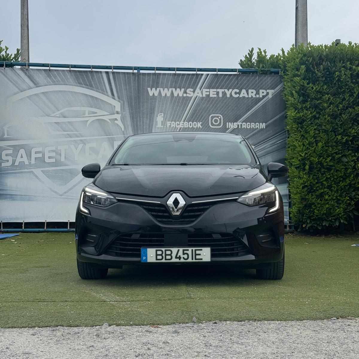 renault-clio-1-5-blue-dci-2023-diesel-1461cc