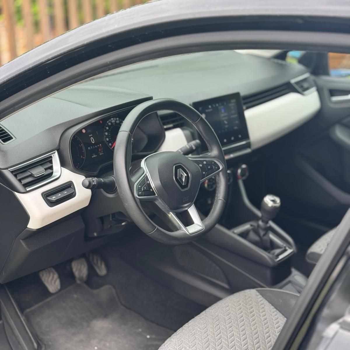 renault-clio-1-5-blue-dci-2023-diesel-1461cc