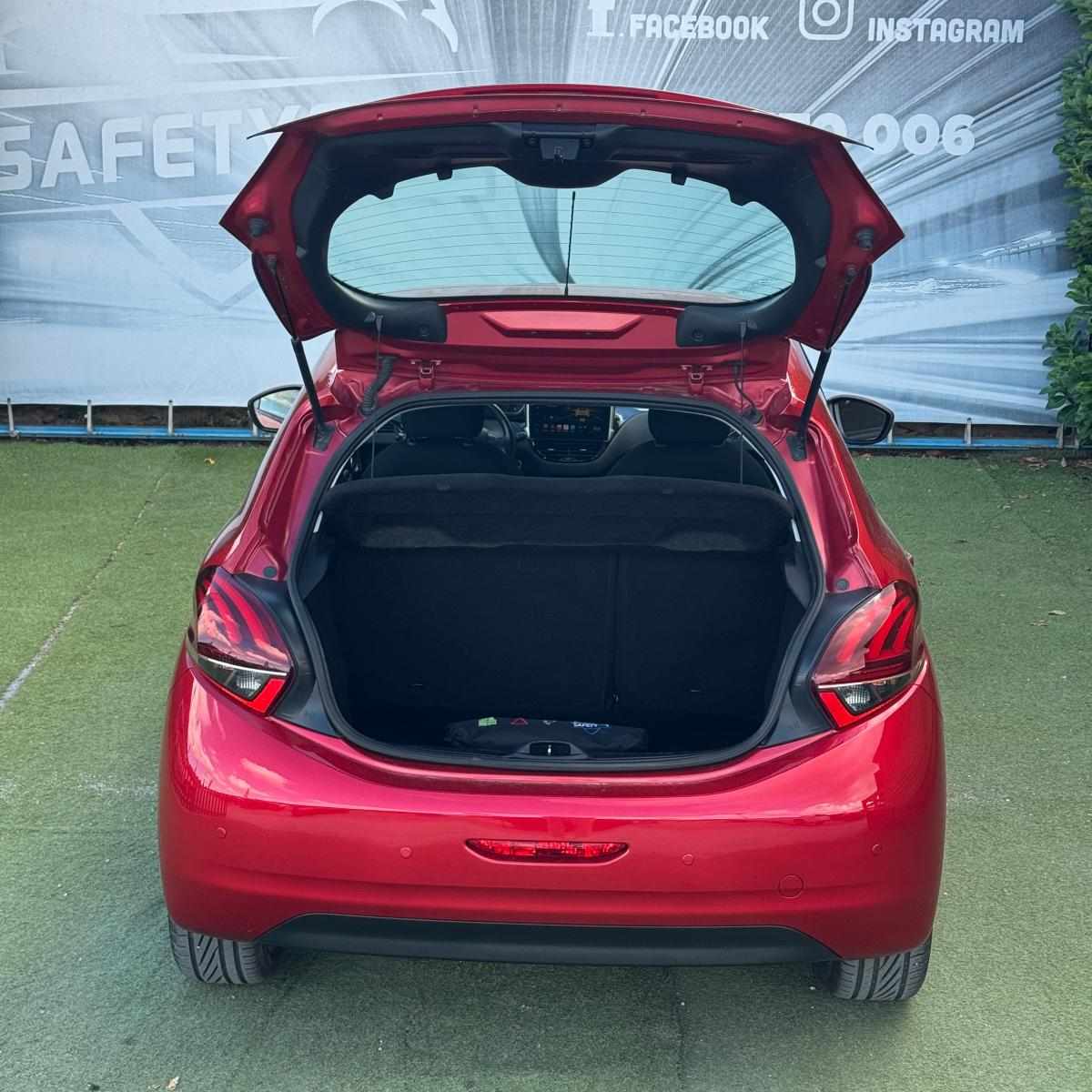 peugeot-208-1-2-puretech-2018-gasolina-1199cc