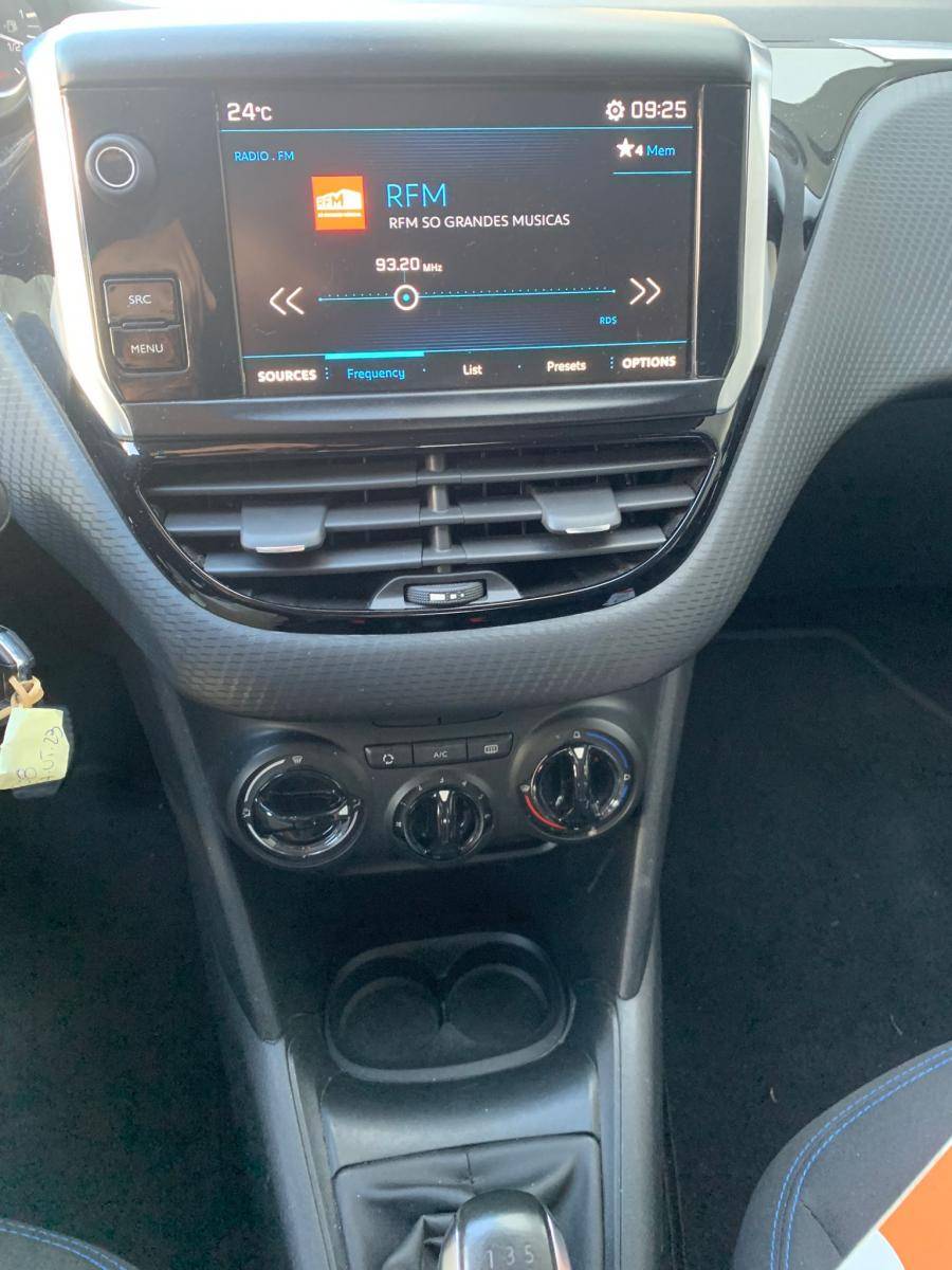 peugeot-208-2018-gasolina-1199cc