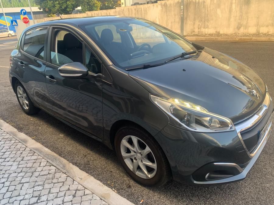 peugeot-208-2015-gasolina-1199cc