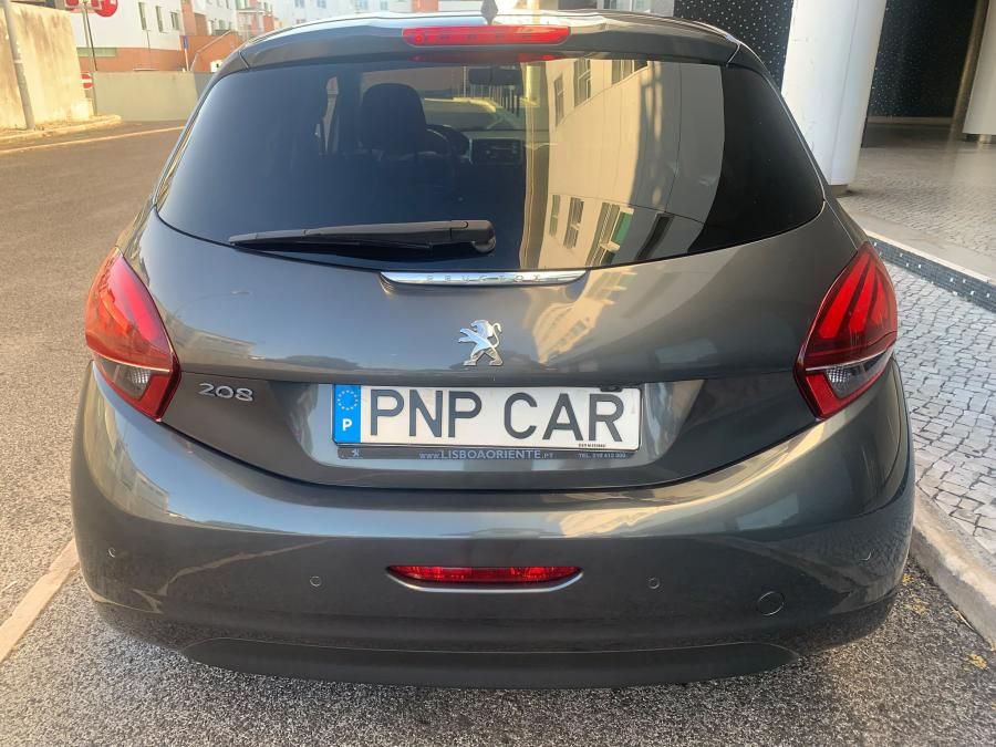 peugeot-208-2015-gasolina-1199cc