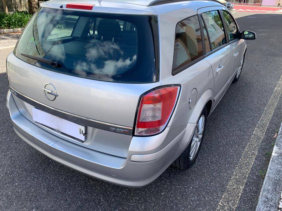opel-astra-caravan-2008-diesel-1686cc