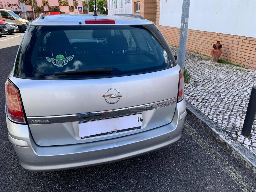 opel-astra-caravan-2008-diesel-1686cc