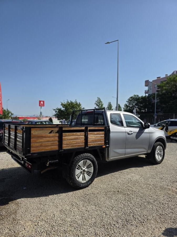isuzu-d-max-2021-diesel-1900cc