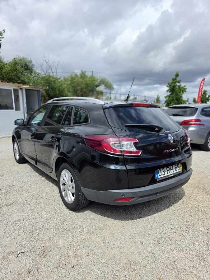renault-megane-sport-tourer-2015-diesel-1461cc