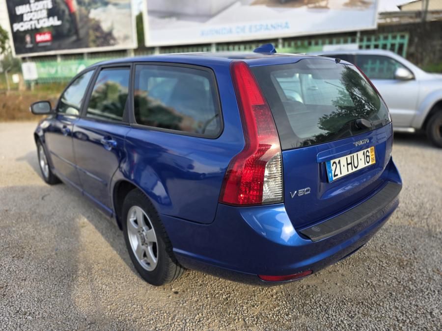 volvo-v50-2009-diesel-1560cc